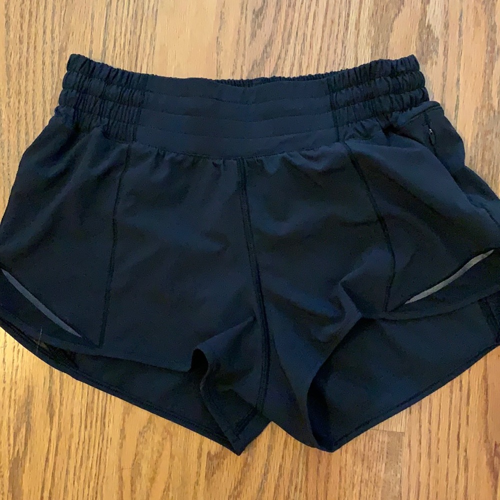 Lululemon HOTTY HOT HIGH-RISE SHORT 2.5"